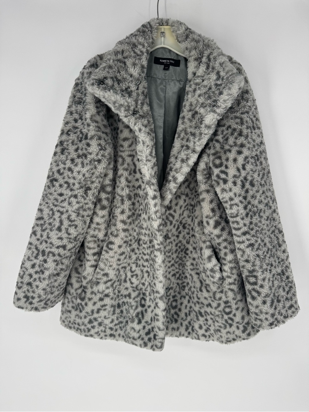Kenneth Cole Grey Leopard Print Faux Fur Teddy Jacket